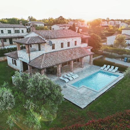 Theblueview Villas Near Porec Sveti Lovrec Pazenaticki Exterior foto
